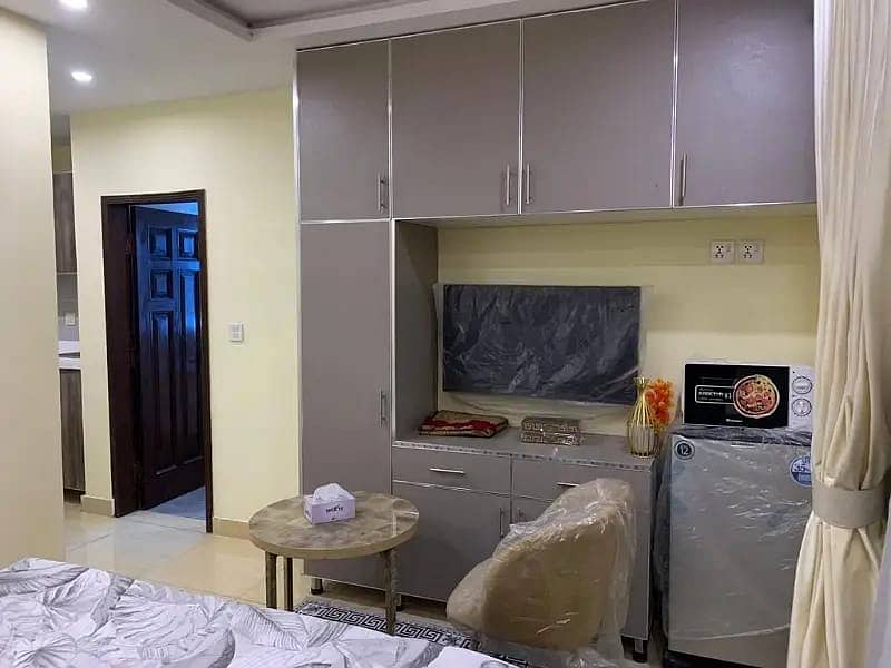 Studio luxury Furnished Flat Available For rent In Bahria Town Lahore 7