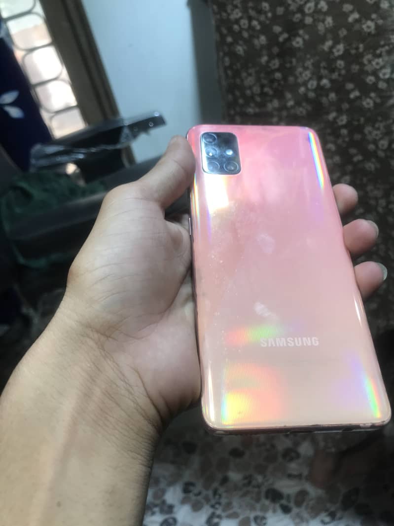 Samsung a51 4