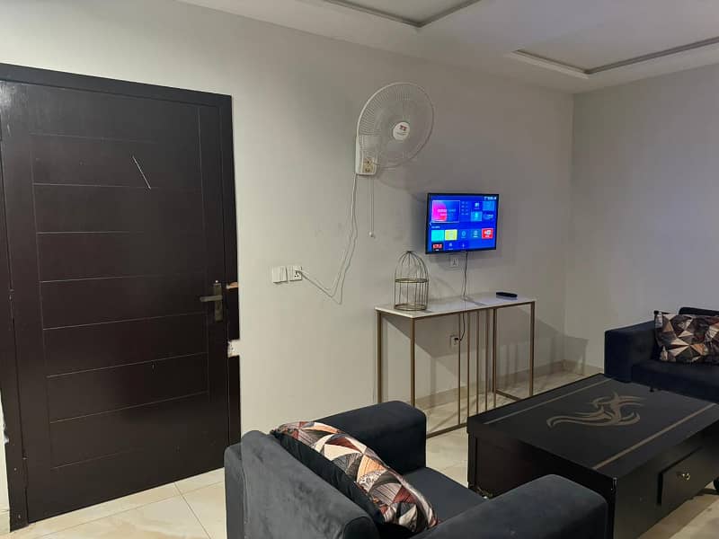 1 Bed Apartment Available on Rent Daily Basis Weekly Monthly In Bahria Town Lahore 2