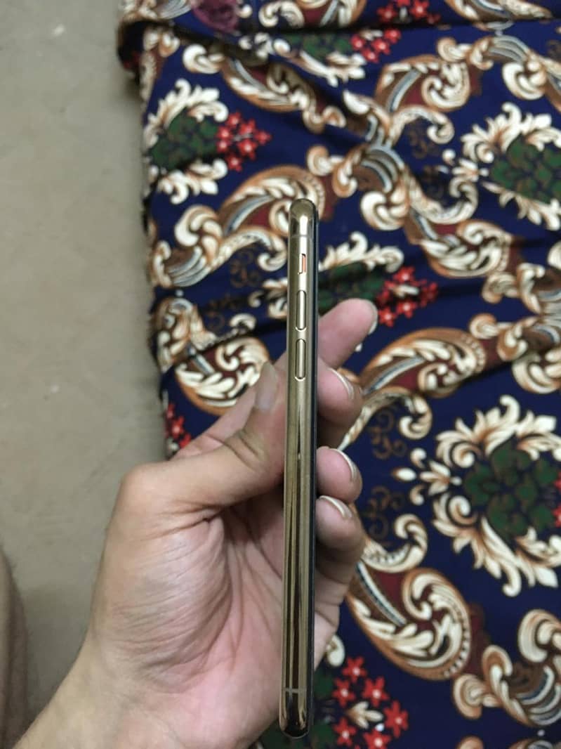 Iphone XS 256GB Gold NON PTA 8