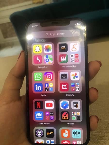 iPhone 12 non pta jv in very good condition 3