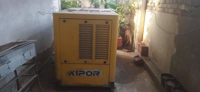 Kipor Generator 28kvA/35kvA(50Hz) 1