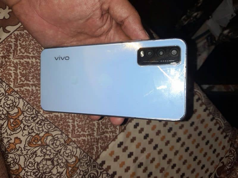 Vivo y20 4/64 good condition 1