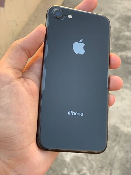 iphone 8  64 gb 1