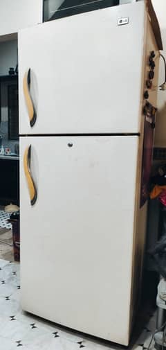 LG REFRIGERATOR AND FREEZER