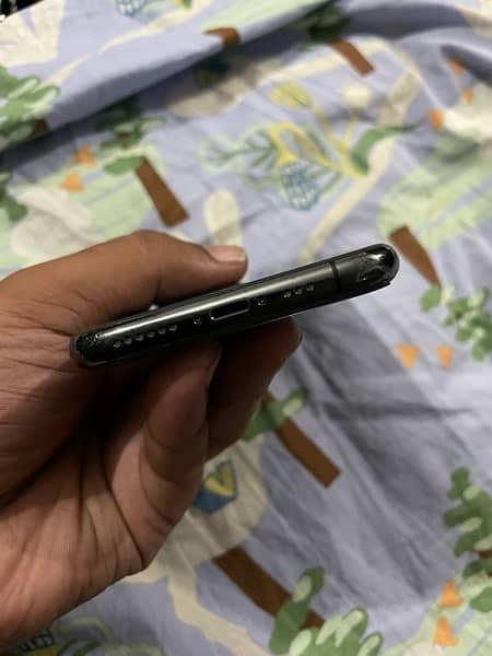 iPhone 11 Pro pta approved 5