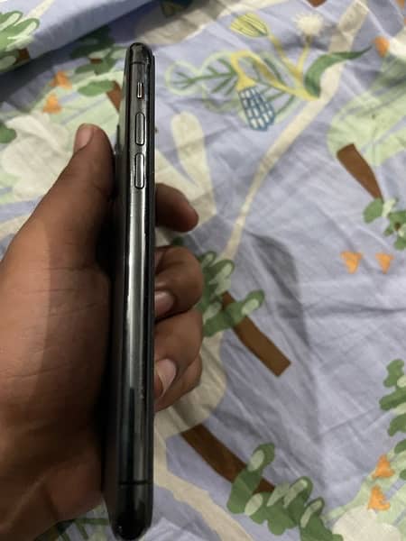 iPhone 11 Pro pta approved 6