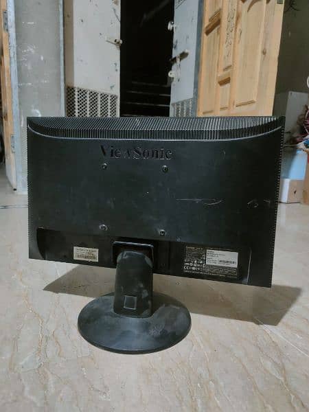 ViewSonic 19" fresh LCD monitor condition 10/10 3