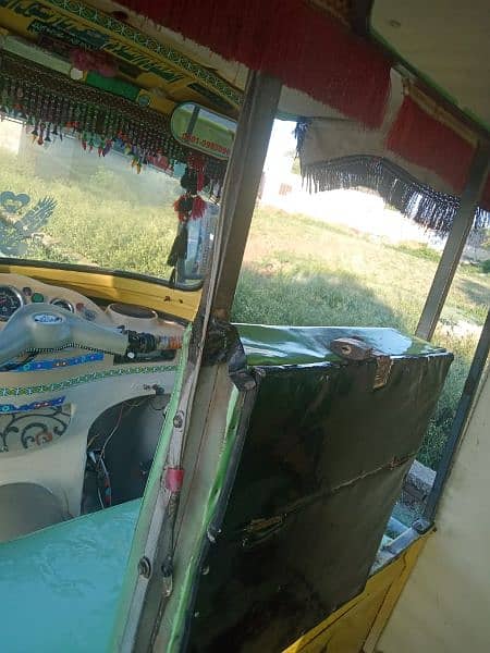 Auto rozgar rikshaw 21 model hy 4