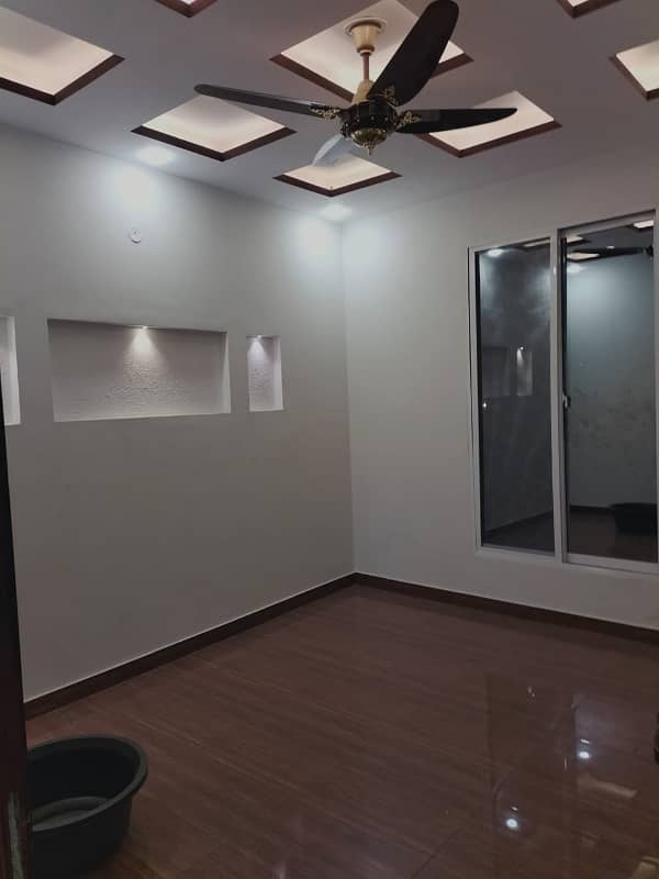 120 sq. yrd Brand New triple story 8 bed d d 3 kitchen vip location dastigir no 9 near sangam ground 1