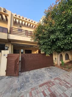 Bahria Enclave Sector N 8 Marla Luxury House For Rent Good Location Park Face