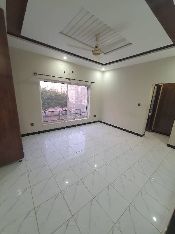 Bahria Enclave Sector N 8 Marla Luxury House For Rent Good Location Park Face 12