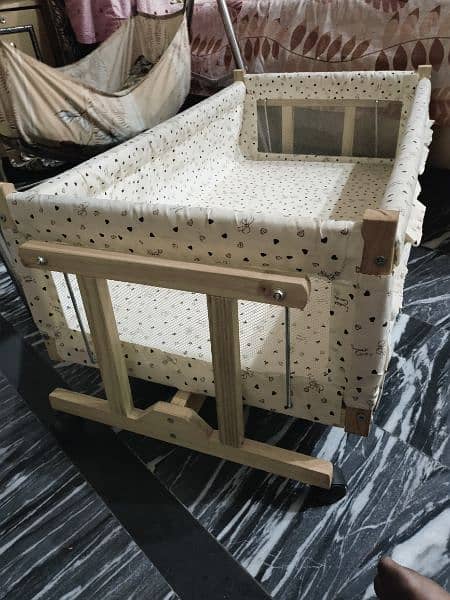 baby crib 1