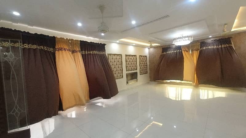 Ideal House For sale In DHA Phase 7 - Block X 4