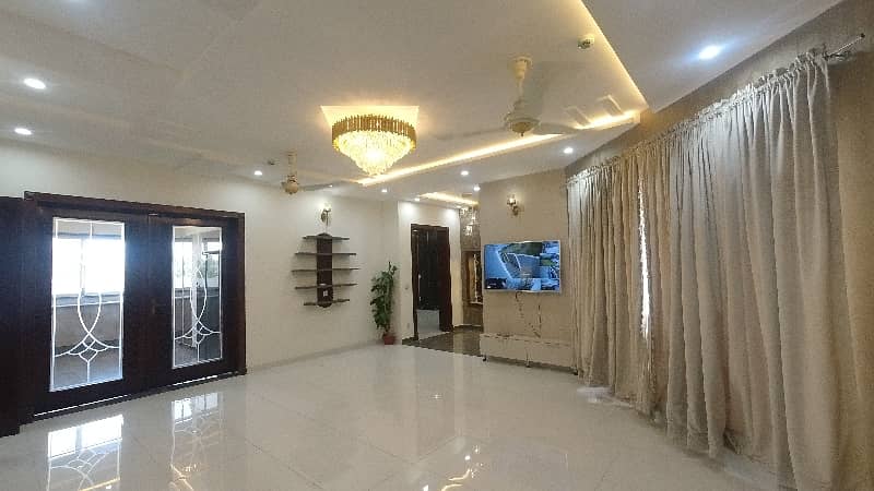 Ideal House For sale In DHA Phase 7 - Block X 8