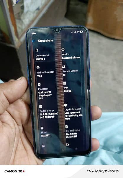 realme 5 aik add mobile 10/9 condition sale k liye 03014268586 5