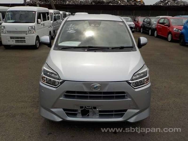 Daihatsu Mira 2021 11