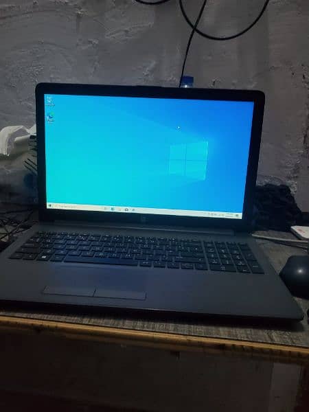 Hp AMD A4 G7 9th Gen M2 SSD 180GB NVMe DDR4 4GB RAM 10/10 Conditions!! 7