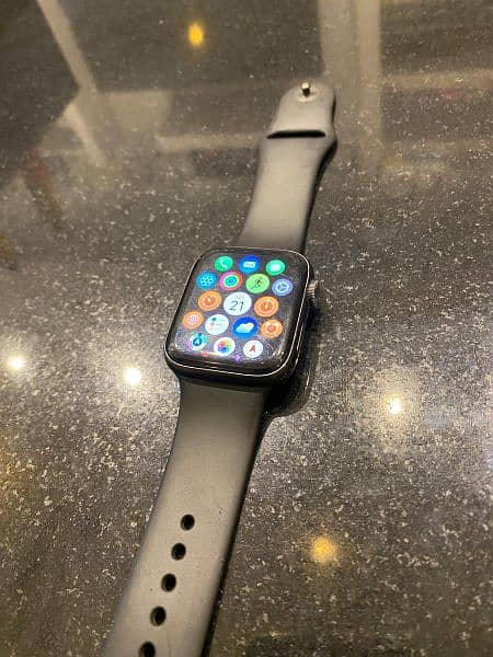 apple watch SE 4