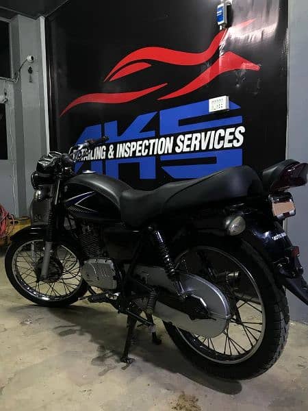 Suzuki gs150 1