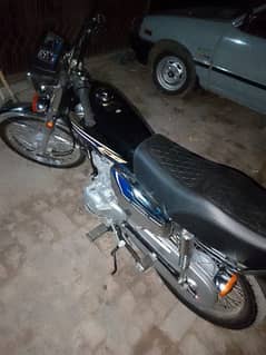 I'm salling Honda 125 2024 model