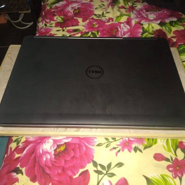 DELL PRECISION 7510 core i7 6th gen 16/256 gb Nvidia 2gb gpu 3