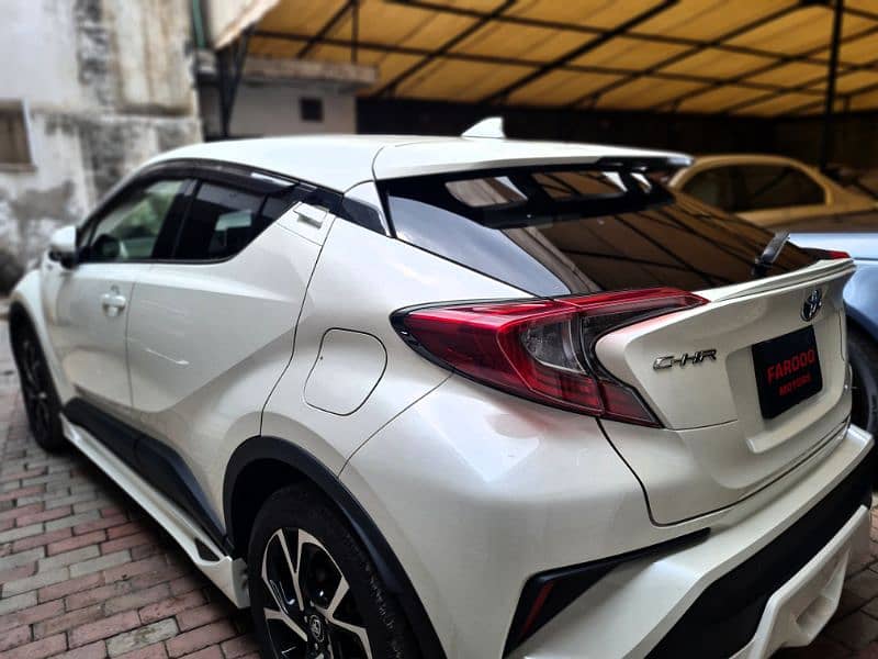 Toyota C-HR 2019 1