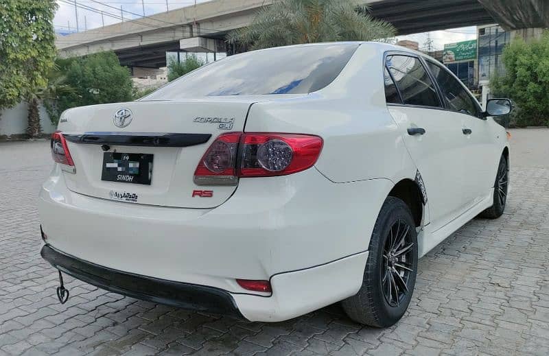 Toyota Corolla GLI 2014 6