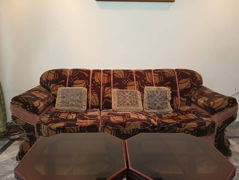 Used solid sofa set with side tables 3