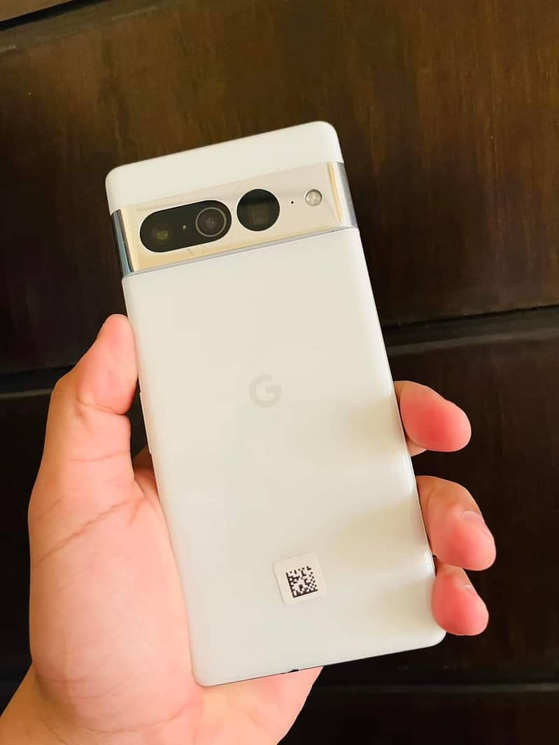 Google pixel 7 Pro Dual sim Approved Fresh Stock 100% Geniun 3