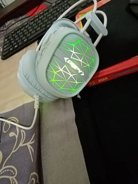 {PSP-Y} Gaming Headphone urgent sale 2