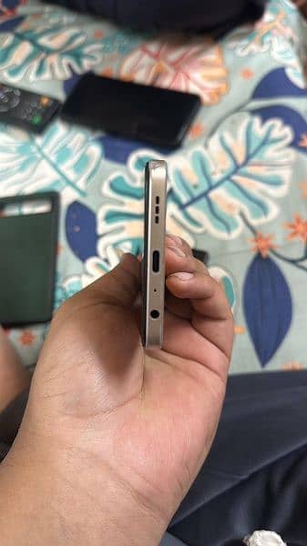 oppof21 pro with box and original charger condition 10 by 8 3