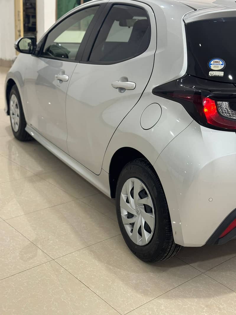 Toyota Yaris 2020 4