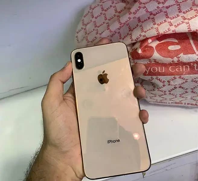 Iphone xs max in new condition non pta 64 gb factory unlocked 2