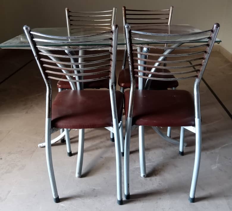 Dining table with 4 chairs 1