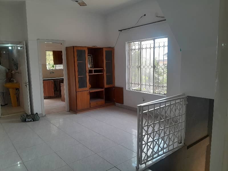 upper portion for rent 1