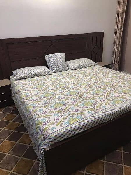 Wooden Double Bed Set with Two Side Tables 0