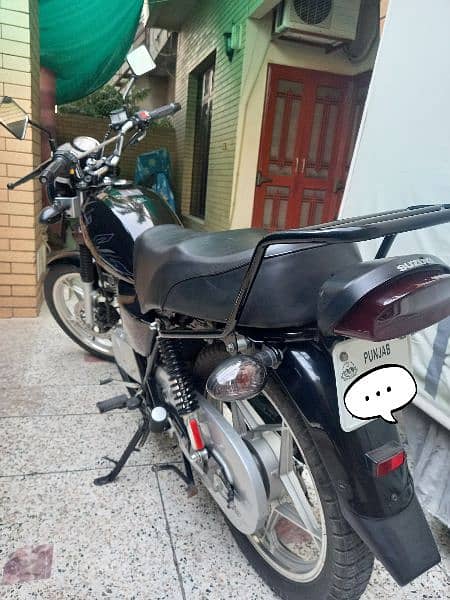 Suzuki Gs-150Se black 2021 3