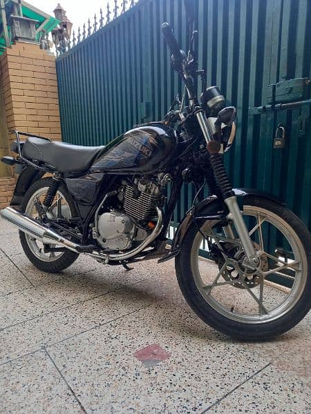 Suzuki Gs-150Se black 2021 8