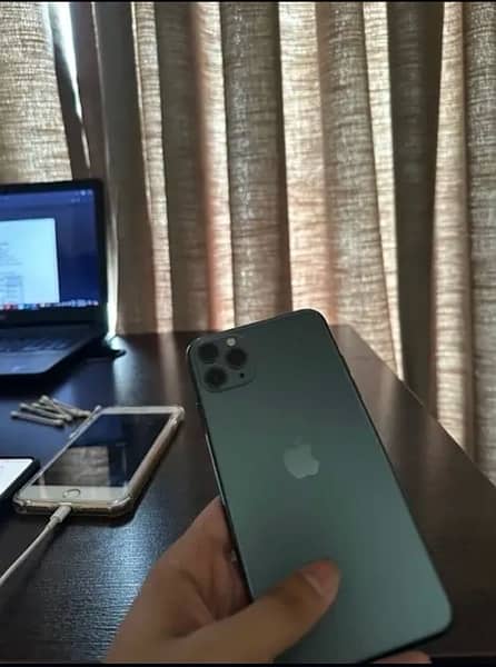 iPhone 11 pro max 256 gb non pta factory unlock with box 1