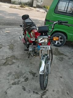 Honda CD 70 available