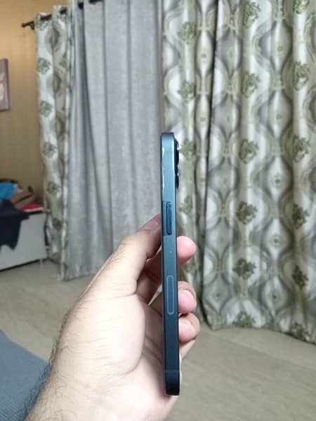 iPhone 13 256GB JV Black Color 5