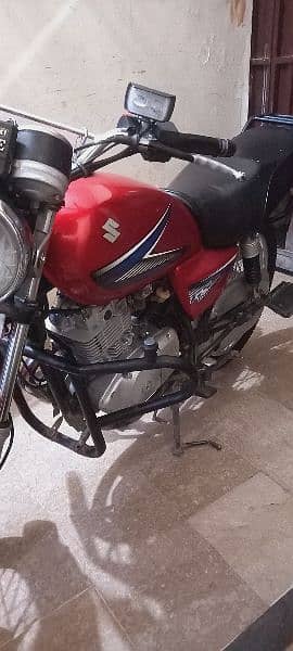 Suzuki GS-150 5