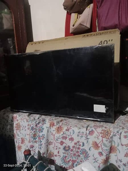 40 inch tv 2