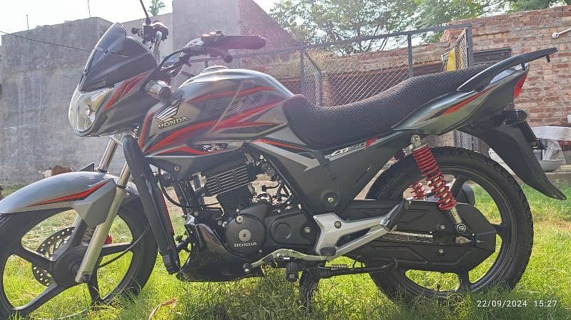 Honda CB150F 2021 For Sale in Immaculate Condition 2