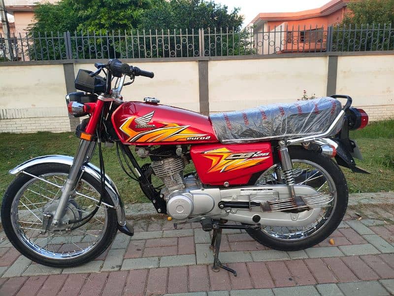 Honda CG 125 2021 model for sale. 0326*6759*135 Contact on WhatsApp. 1