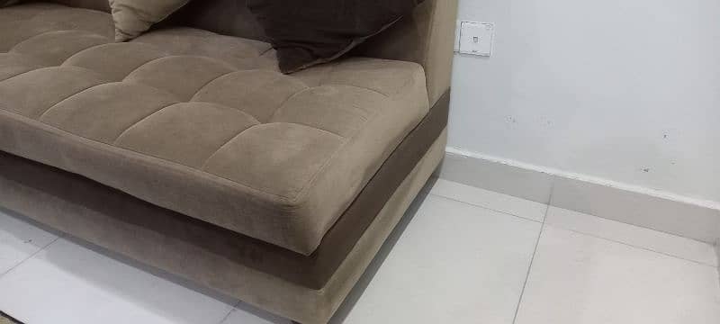 Excellent 7 Seaters L Shaped Sofa Set 4