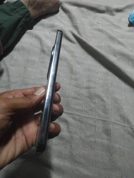 oppo 12f . . . . . wranty abhi pori hai 2