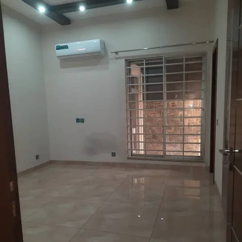 10 marla house for sale in paragon city lahore 16