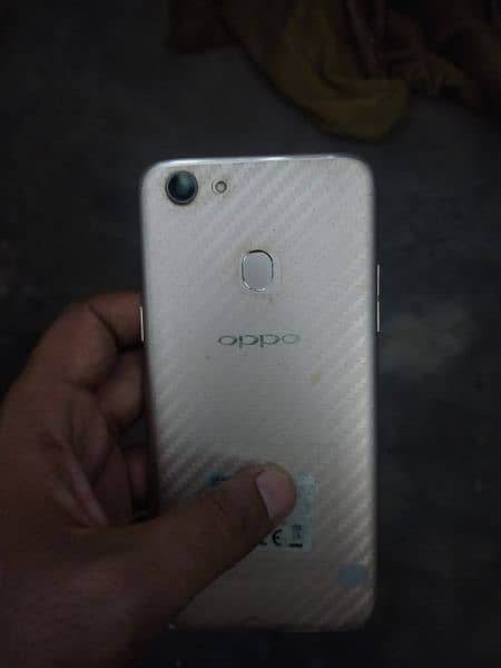 Oppo F5 Good Confition Complete Box 2